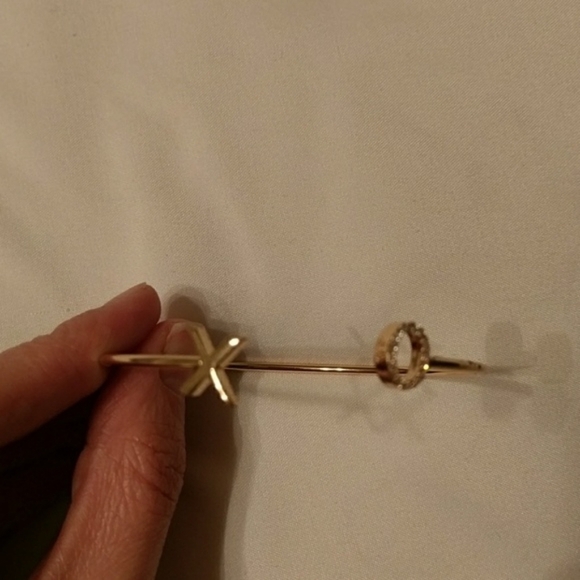 Jewelmint pair of Gold bracelets - Picture 3 of 6